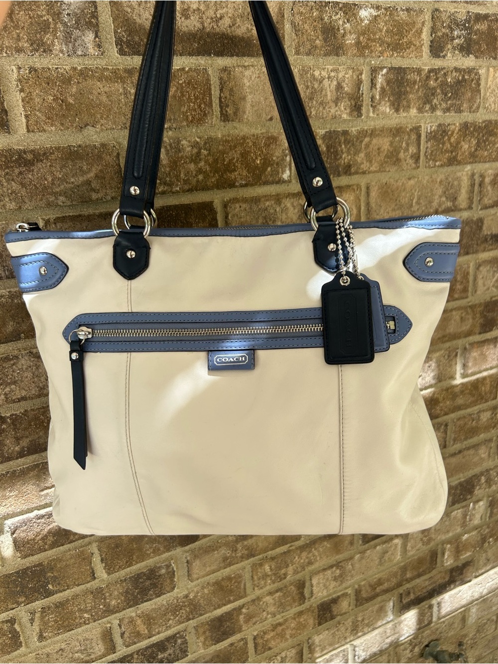 Coach Daisy Spectator Emma Two-Tone Cream & Blue Leather Tote Bag